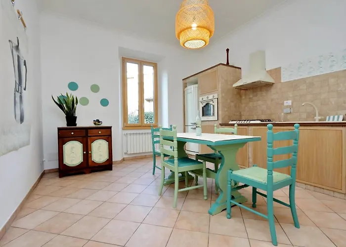 Apartamento Garden Downtown. 3 Stops From Colosseum *